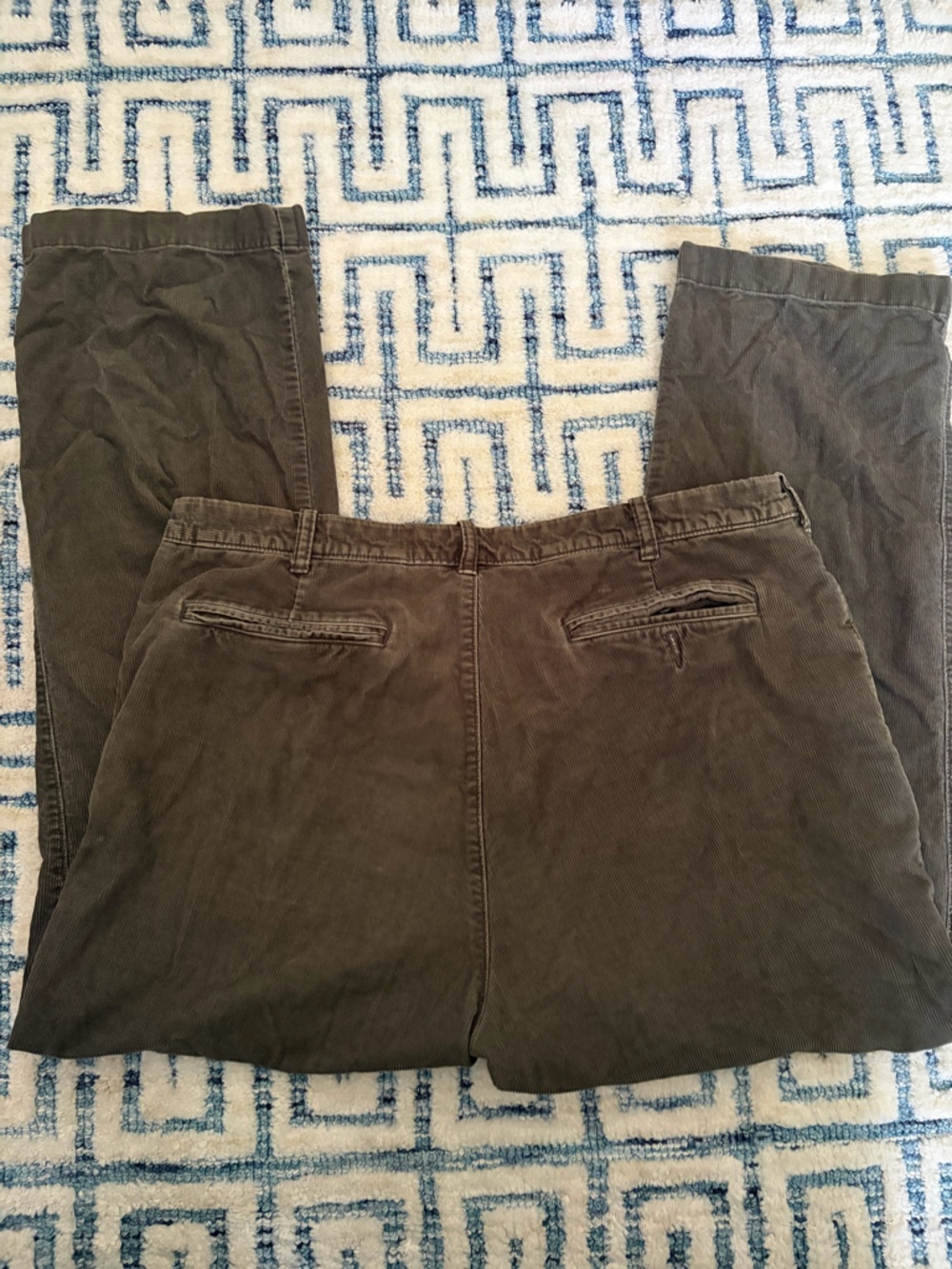 Vintage J.Crew Men Pants Olive Green Casual Chinos - Picture 4 of 4
